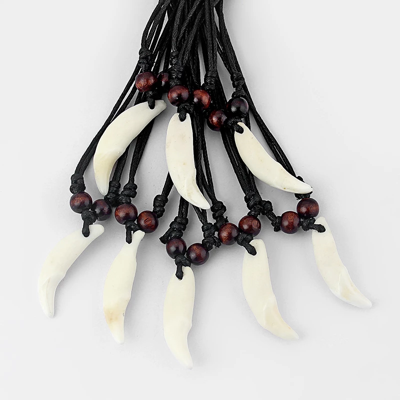Lone Wolf’s Fang Necklace